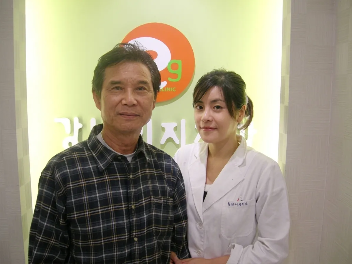 배우 김봉근
